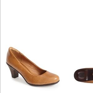 Sofft Velma Pumps- excellent condition! Size 9.5