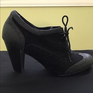 Wanted Black Booties