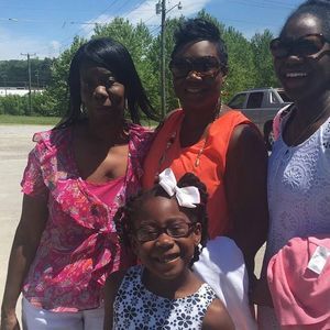 Meet your Posher, Brenda