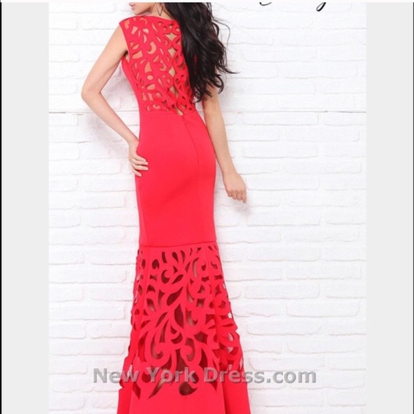 Tony Bowls Dresses & Skirts - Prom dress