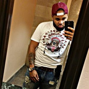 Meet your Posher, Gil