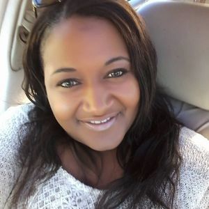 Meet your Posher, Elaine