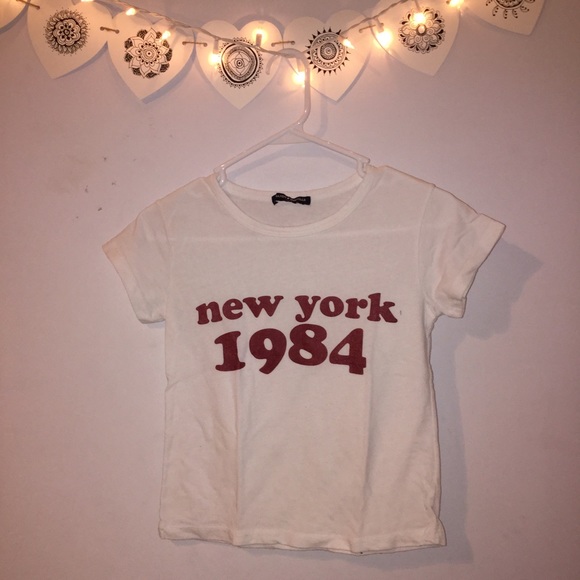 ❤️BRANDY MELVILLE New York tee❤️