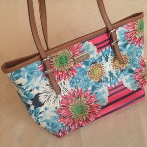Floral Print Handbag✨