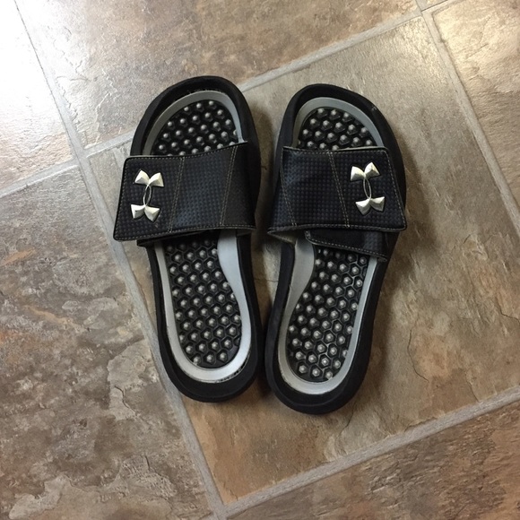Athletic sandals