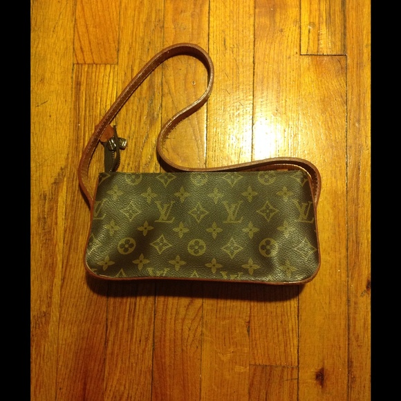 $30 Small Hand Purse Bag By Louis Vuitton