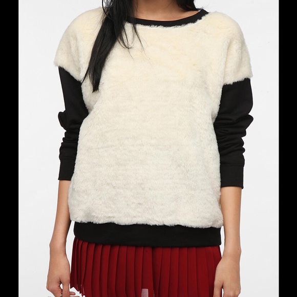 Family Faux-Fur front Sweatshirt