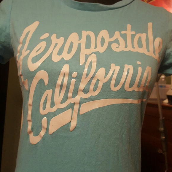 Baby blue Aeropostale short sleeve shirt - Picture 2 of 4
