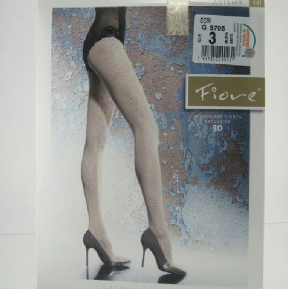 Women Stocking, Pantyhose, & Tights - Picture 2 of 4