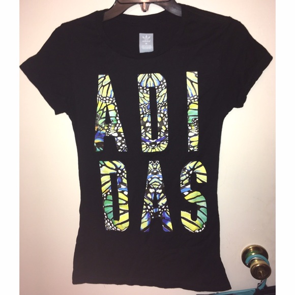 **SOLD**EUC Adidas Originals Tee