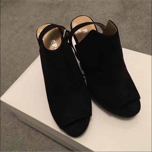 Cute open toe suede shoes