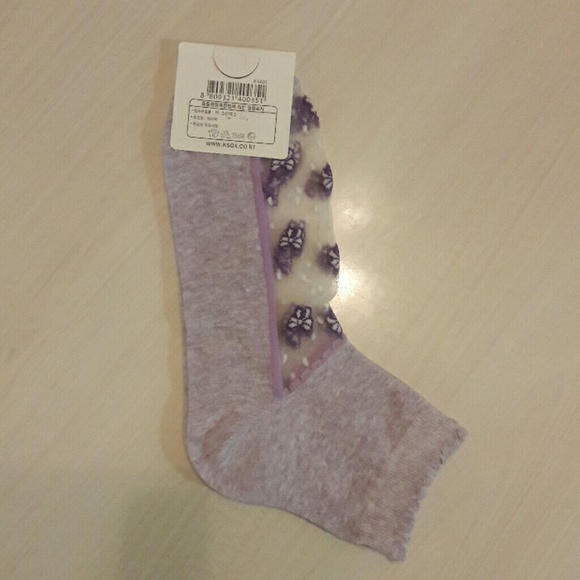 Embroidered Knit Socks Purple and White