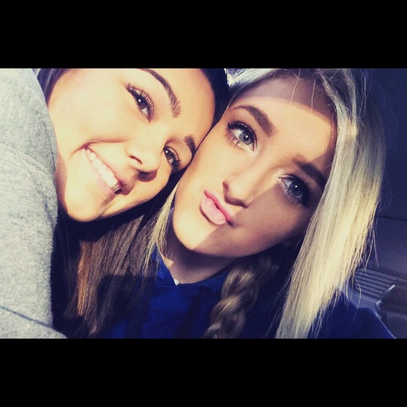 Meet your Posher, Bailey - Picture 1 of 1