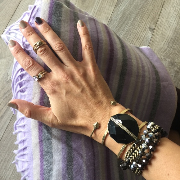 Jewelry | Black & brass bracelet cuff - Picture 4 of 4