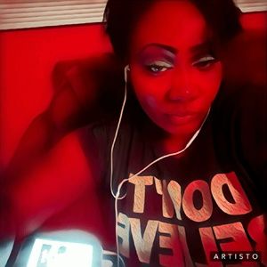 Meet your Posher, Blu