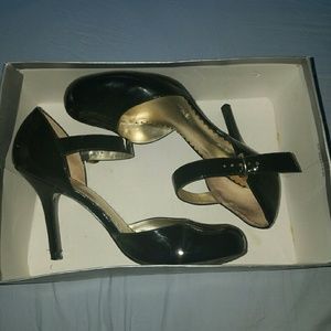 Size 8.5 Jessica Simpson heels