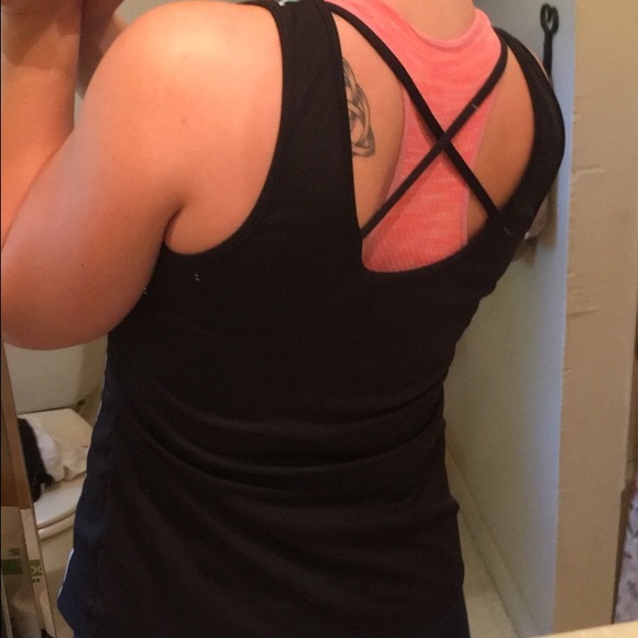 Workout Zipper top - Picture 4 of 4