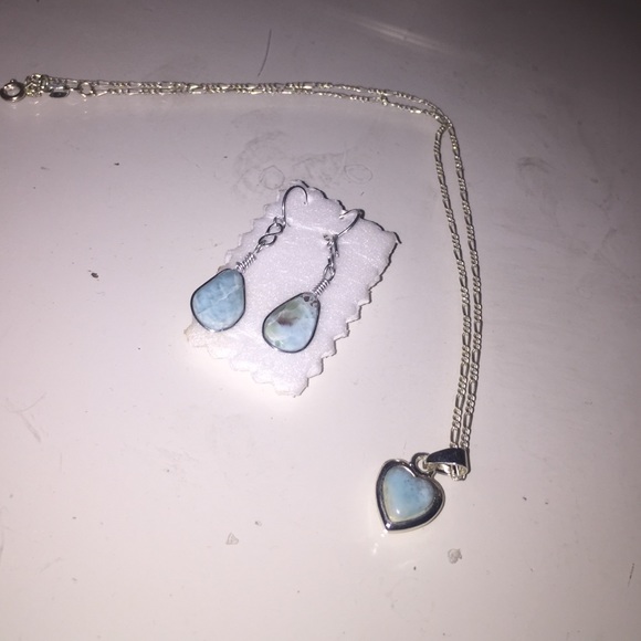 necklace and earrings set