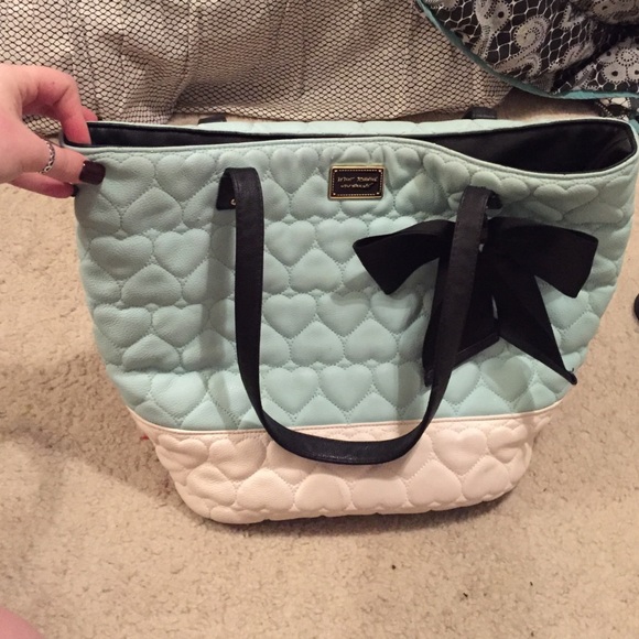 Betsey Johnson purse!!