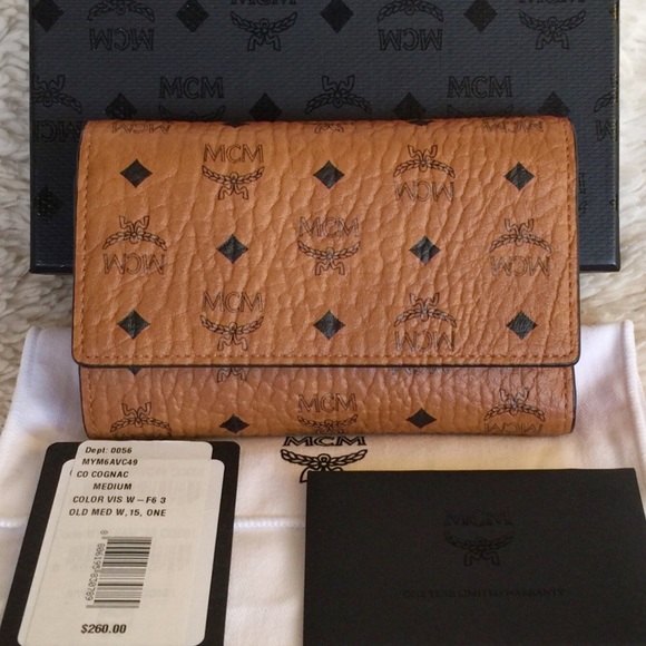 mcm medium wallet