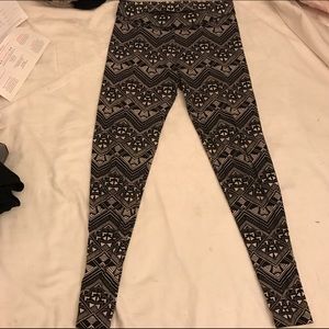 PINK yoga leggings for sale!!