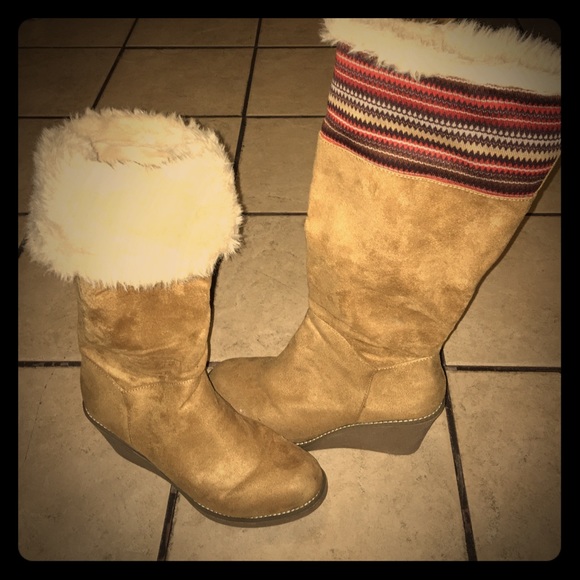 Vintage Tan Faux Fur Boots