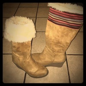 Vintage Tan Faux Fur Boots