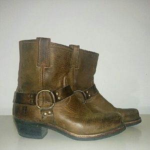 Frye Harness Boots 8r (Available until Jan 21)