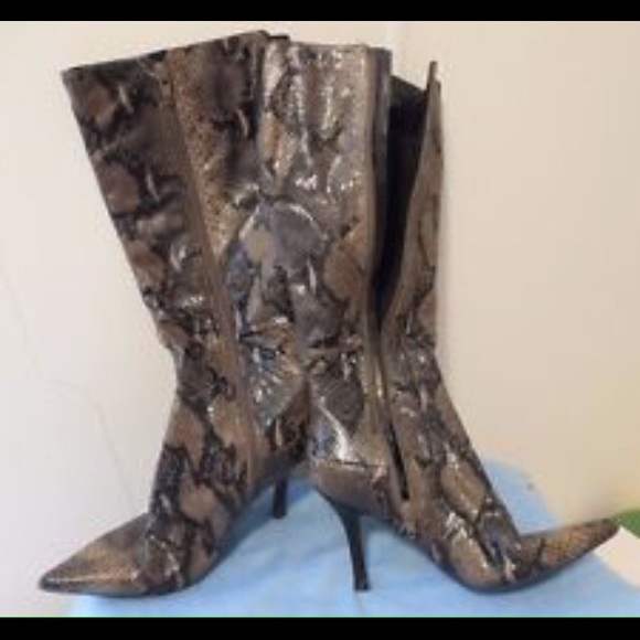NINE WEST SNAKESKIN BOOTS