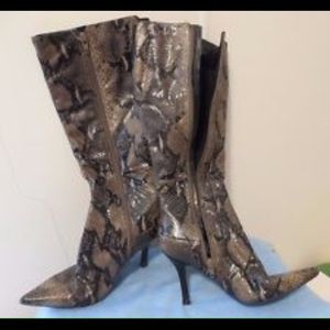 NINE WEST SNAKESKIN BOOTS