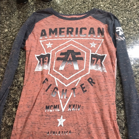 American Fighter long sleeve. Medium