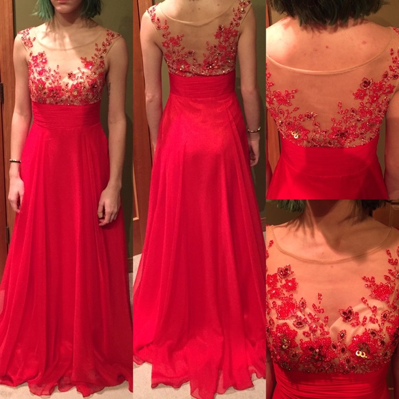 Red prom dress