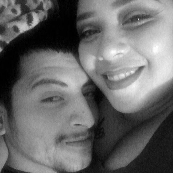 Meet your Posher, Lesly - Picture 1 of 1