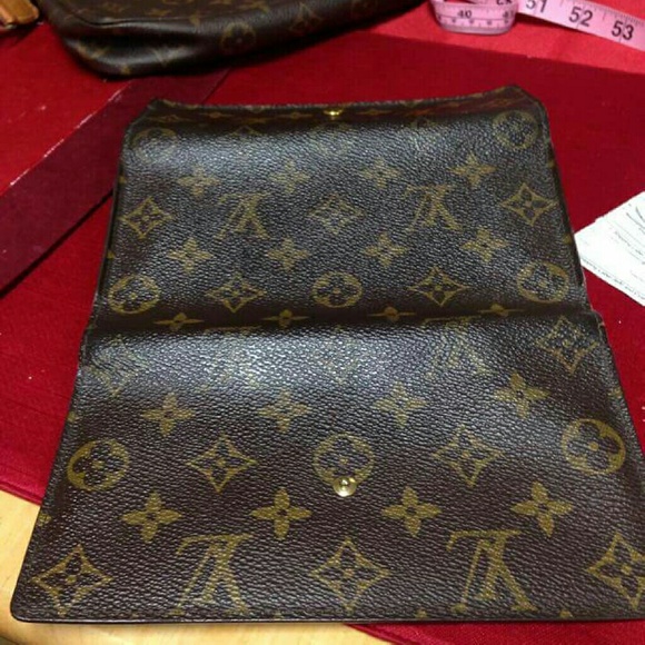 SOLD. Louis Vuitton Vintage Monogram Porte 
Tresor
