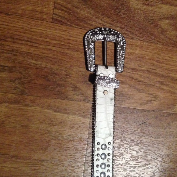 Belt - Picture 2 of 4
