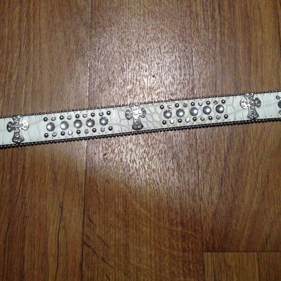 Belt - Picture 3 of 4