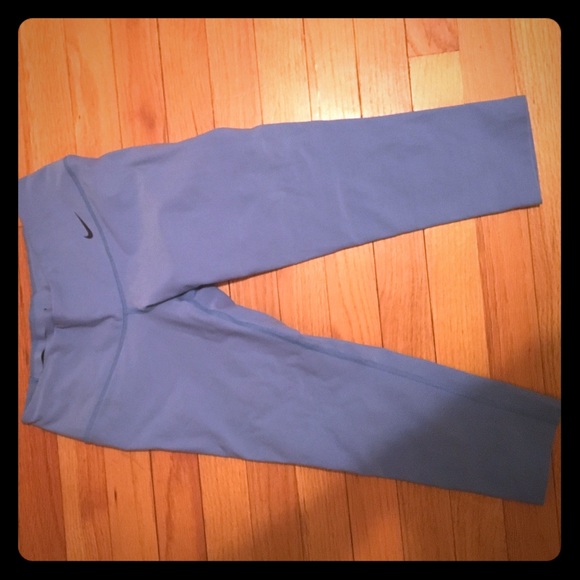 Cropped Nike blue spandex leggings