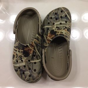 Camo CROCS