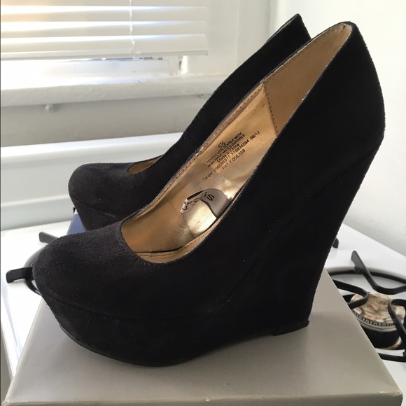 Mossimo supply black wedges