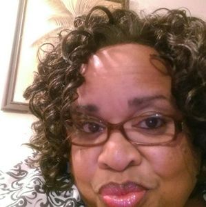 Meet your Posher, Brenda