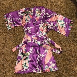 Purple design silky robe/kimono!!