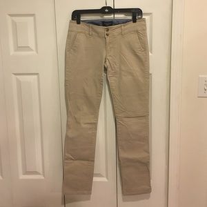 American Eagle Kaki Pants (NWOT)