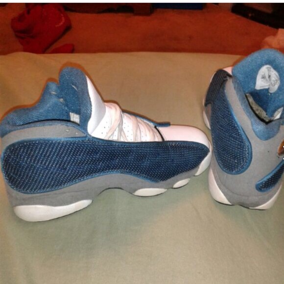 🚫 SOLD 🚫Jordan 13s