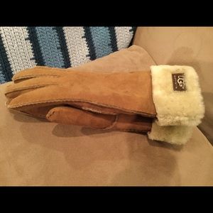Suede gloves