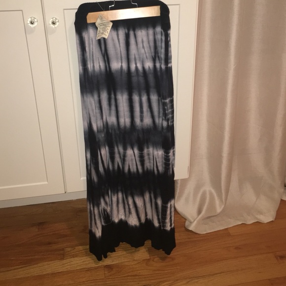 Maxi skirt