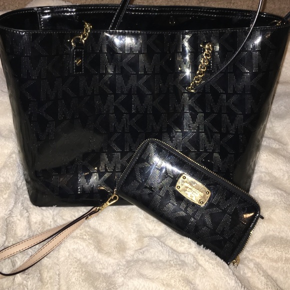Micheal kors wallet
