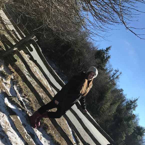 Meet your Posher, Alyssa