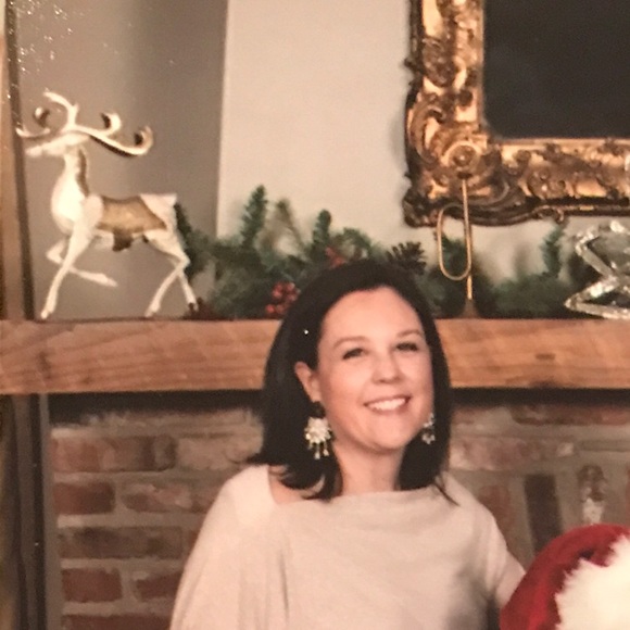 Meet your Posher, Liz