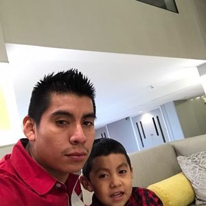 Meet your Posher, Luis felipe