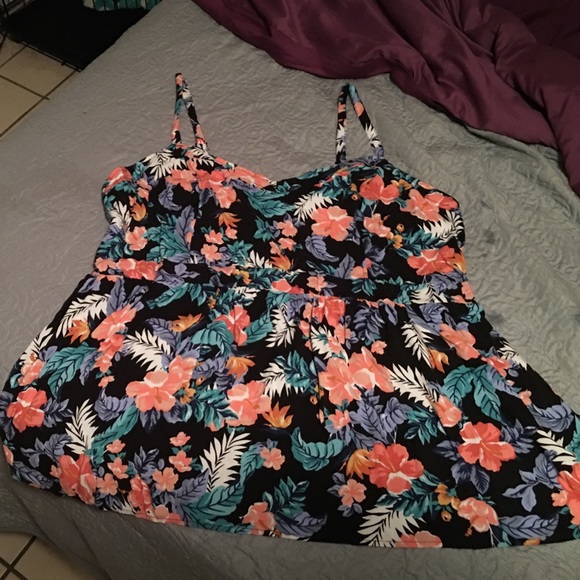 Torrid Hibiscus Peplum Top